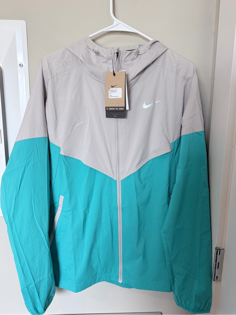 Nike Run Repel UV Windbreaker Size M